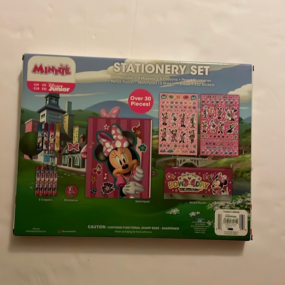 Minnie Mouse  set: markers, crayons, sharpener, pouch, eraser, stickers, sheets - Picture 5 of 17